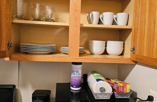 Bellevue Apartamento | Cozy Retro Modern DC 1 BR Private Apt Wifi