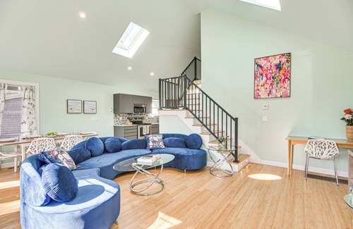 North Kingstown Cabaña | Cozy Rhode Island Retreat w/ Yard, Near Beaches!