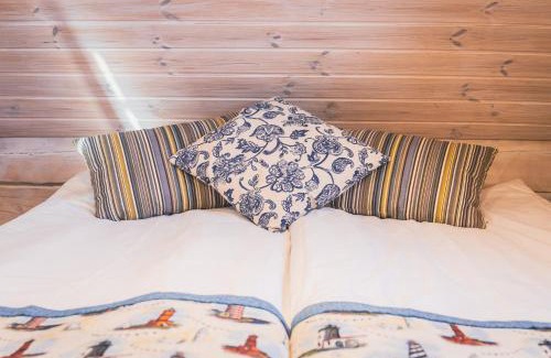 Parnu Casa | Cozy River House with hot tub