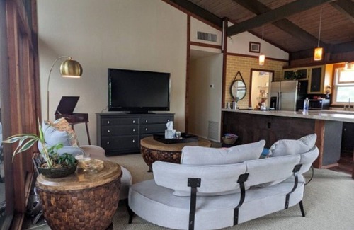 Braden River Cabina | Cozy riverside lodge on the edge of Bradenton and Sarasota