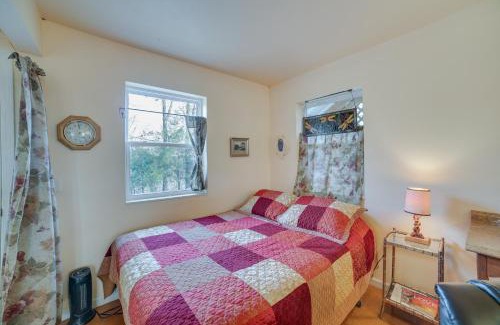Rogers Apartamento | Cozy Rogers Studio Apt with Lake Access and Fire Pit!