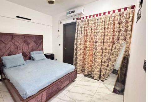 Karachi Apartamento | Cozy Room For Rent