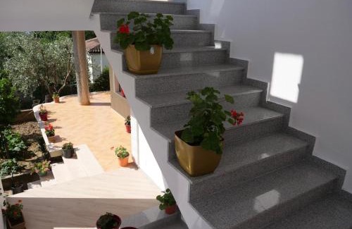 Kamez Cama Y Desayuno | Cozy Room for Three