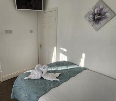 Tyrrelstown Casa | Cozy Room,Private Bathroom,Private Kitchynete