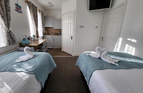 Tyrrelstown Casa | Cozy Room,Private Bathroom,Private Kitchynete