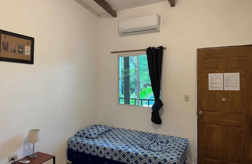 Tamanique Hotel | Private rooms/Playa el Tunco