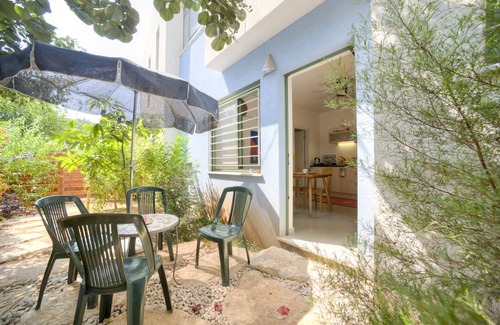Herzliya Villa | Eco Garden Apartment con piscina privada