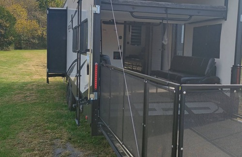 Woodbury Casa | Cozy RV in charming Woodbury with WiFi, AC