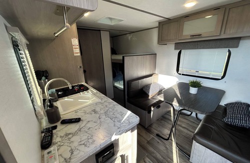 Winston - Salem Casa | Cozy RV in Pleasant Winston-Salem with AC, WiFi