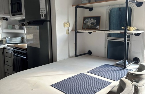 Snow Hill Casa | Cozy RV in Snow Hill