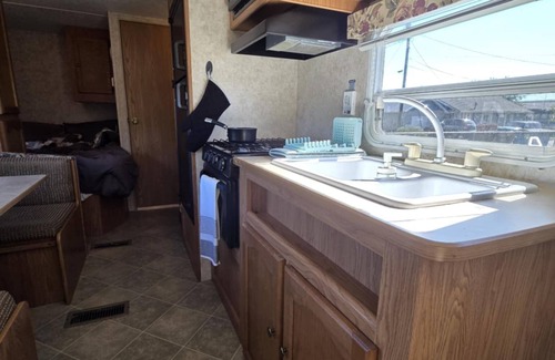 Forks Casa | Cozy RV in the Middle of Forks 3 blocks from main Street
