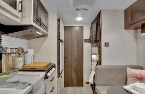 San Marcos Casa | Cozy RV Minutes from Texas State, San Marcos - Country Living