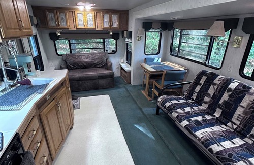 Aiken Casa | Cozy RV with WiFi and AC in charming Aiken