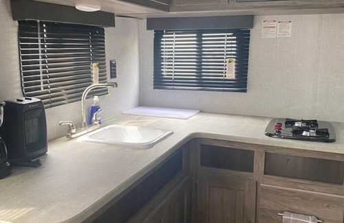 Jordan Valley Casa | Cozy RV2 with WiFi and AC in the Owyhee's. Jordan Valley Oregon