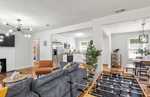 Church Street Casa | Cozy & Secluded, 10 Min to Airport, 20 Min to Downtown, Self Checkin