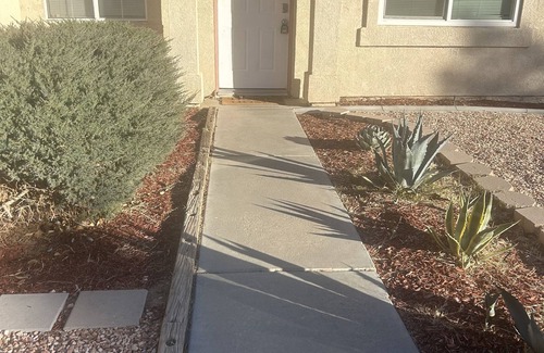 Victorville Casa | Cozy secluded home in the Desert !