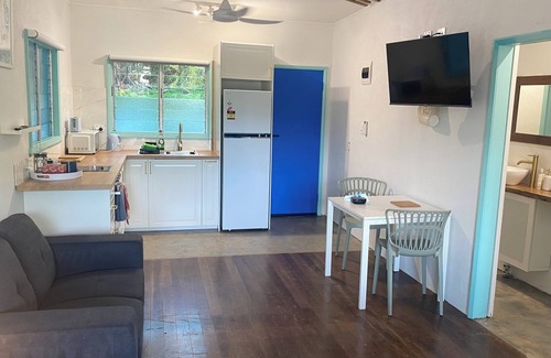 Yorkeys Knob Apartamento | Cozy self contained studio near the boat club, 5 min to the beach