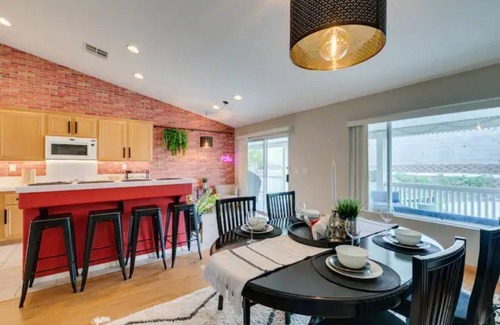 Silverado Ranch Casa | Cozy Single Story Home in the Heart of Las Vegas