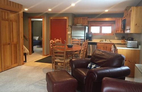 Carrabassett Valley Condominio | Cosy Snowbrook 4 BR Condo - Ski in - Ski out