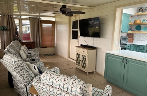 Port Charlotte - Charlotte Harbor Casa | Cozy South West Florida Escape on canal w/ working space & pet friendly.