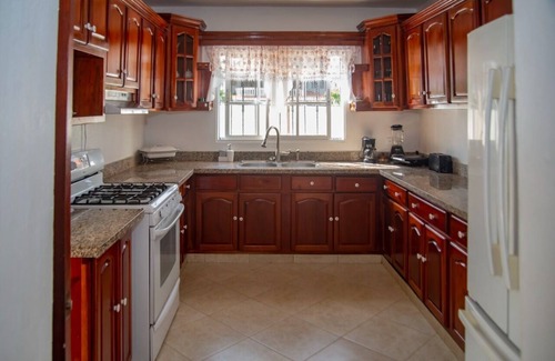 Santo Domingo Casa | Cozy spacious entire Home located in a great area.
