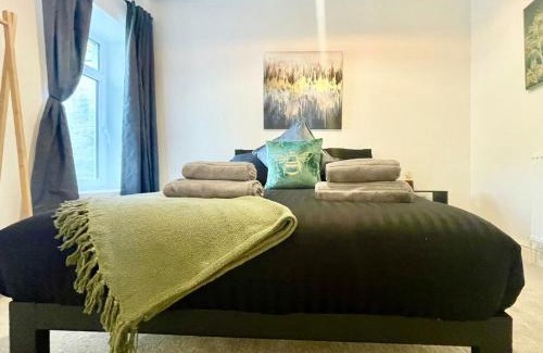 Landore Casa | Cozy & Spacious 3-bedroom home