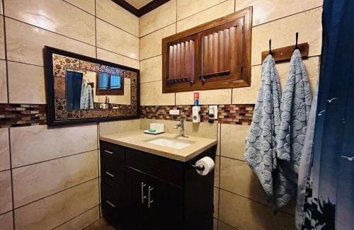 Compton Casa | Cozy & Spacious 3BR Rustic Stay Minutes from LAX