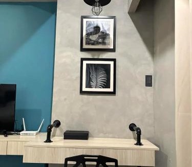 Kaunlaran Apartamento | Cozy Spacious Pet Friendly Unit with Netflix Pool Gym