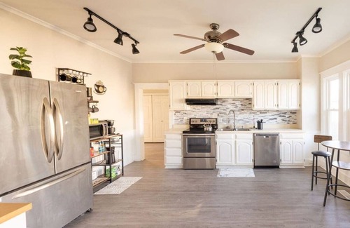 Trappe Casa | Cozy & Spacious, The Calway Inn