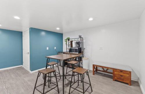 Speedway Casa | Cozy Speedway Basement