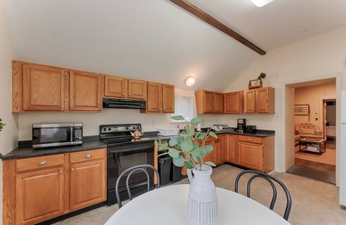 Chadds Ford Cabaña | Cozy Spring House in Gorgeous Chadds Ford!