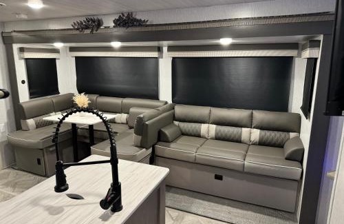 Las Vegas Otro | Cozy Stationary RV Getaway
