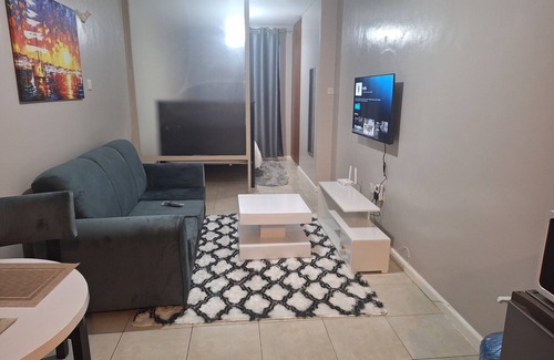 Runda Apartamento | Cozy Stay at Bambo Nest, Coral BELLS | Rooftop Pool, Free WiFi, Netflix & More!