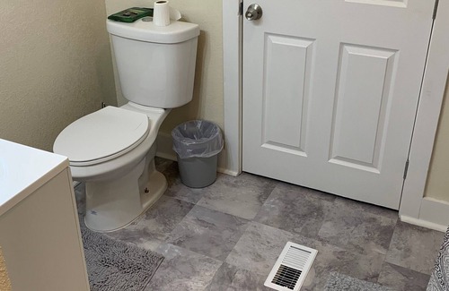 Elkhart Casa | Cozy stay at newly remodeled Oasis at Point Rock. Pet friendly!