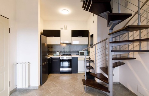 Siena Apartamento | Cozy Stay in Colonna San Marco with View