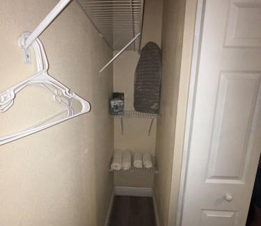 Bearss Plaza Casa | Cozy Stay in Tampa