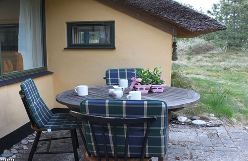 Øhuse Casa | Acogedora casa de vacaciones de piedra en parcela de dunas, con WiFi y horno
