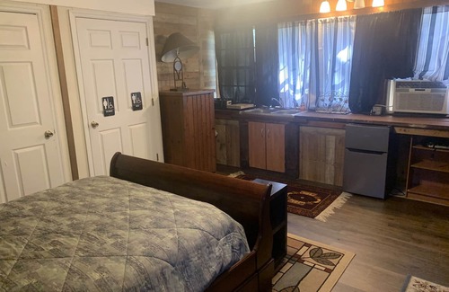 Tallahassee Apartamento | Cozy Studio apartment with cabin feel