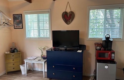Petaluma Apartamento | Cozy Studio Cottage in Old Downtown Petaluma
