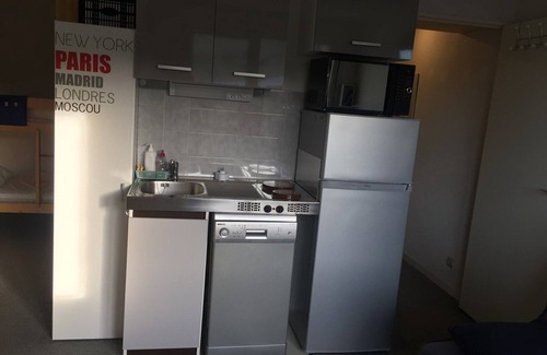 Arette Apartamento | Estudio acogedor para 4 con balcón, acceso a pistas y galería, Arette