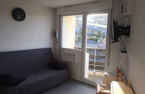 Arette Apartamento | Estudio acogedor para 4 con balcón, acceso a pistas y galería, Arette