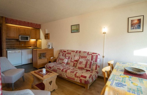 Pays d'Evian Vallee d'Abondance Apartamento | Estudio para 4 personas con balcón, WIFI, y parking cubierto en Petit-Châtel, cerca de remontes