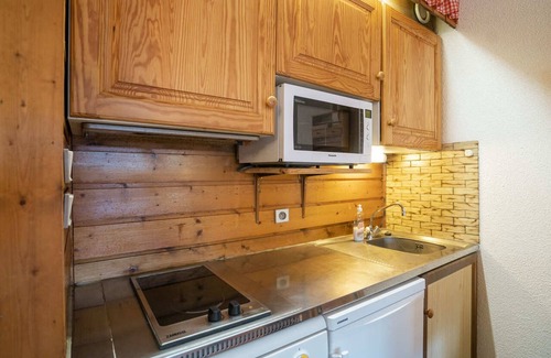 Pays d'Evian Vallee d'Abondance Apartamento | Estudio para 4 personas con balcón, WIFI, y parking cubierto en Petit-Châtel, cerca de remontes