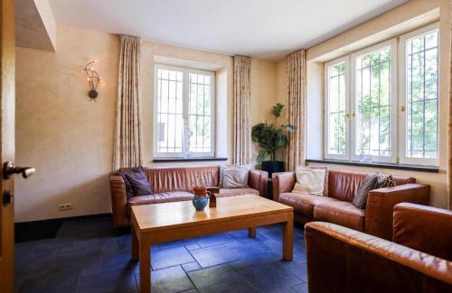 Aywaille Casa | Cozy Studio in a 16th Century Castle