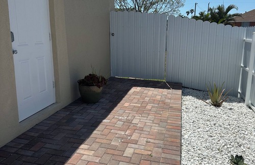 Mariner Apartamento | Cozy studio in amazing Cape Coral with AC, WiFi