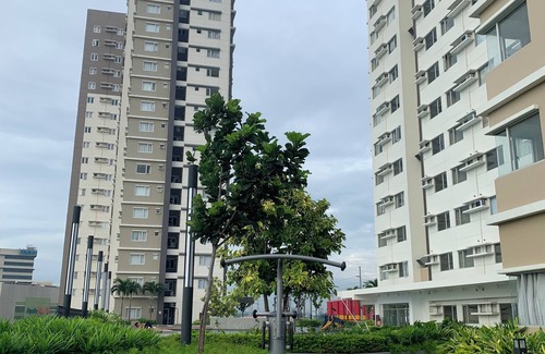 Muntinlupa Apartamento | Cozy studio in awesome Avida Tower1 at Southpark Alabang Muntinlupa City