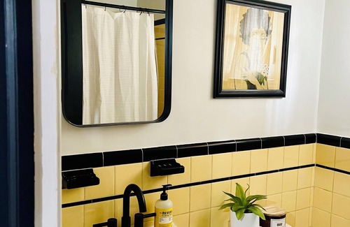 Twining Apartamento | Cozy studio in awesome Washington with WiFi access