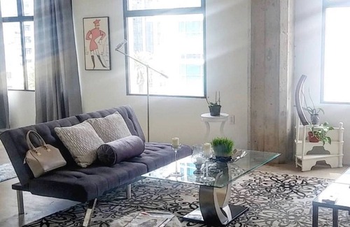 Downtown San Diego Apartamento | Cozy Studio in Excellent Location with Kitty Cat!