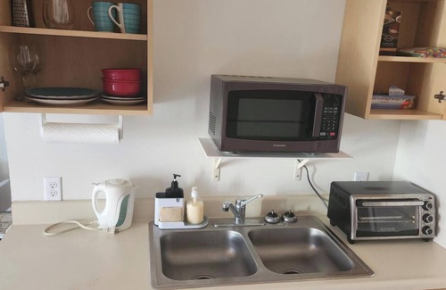 Goleta Apartamento | Cozy studio in peaceful Goleta, 10 minute drive from Downtown Santa Barbara