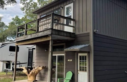 Tahlequah Apartamento | Cozy studio in serene Tahlequah with AC